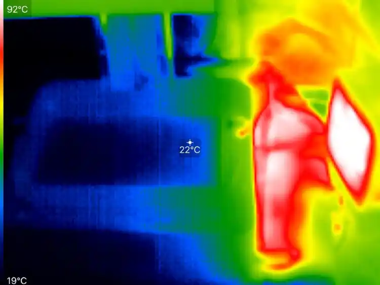 Thermal Image Ceramic Heater Thermal Runaway